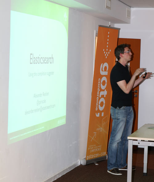 dev-meetup-nl-2013-alex-reelsen-completion-suggester.jpg